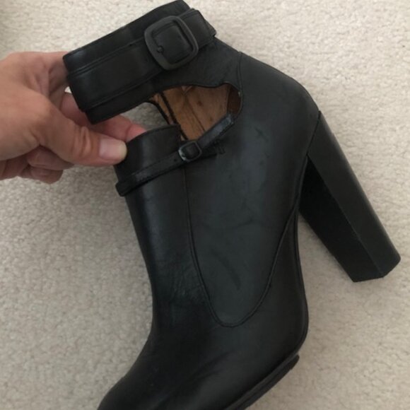 Black Modern Vintage Leather Platform Heels / Ankle Booties with Buckle, Size 38 - Picture 3 of 10